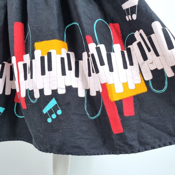 Collectif Skirt Piano Musical Print Full Gathered Black Rockabilly Pocket 18 2XL - Picture 4 of 10
